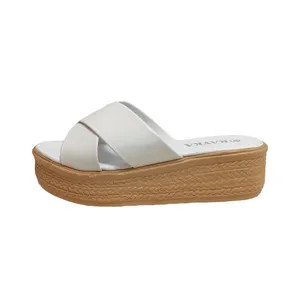 دمپایی زنانه مدل سیمین کد FD003