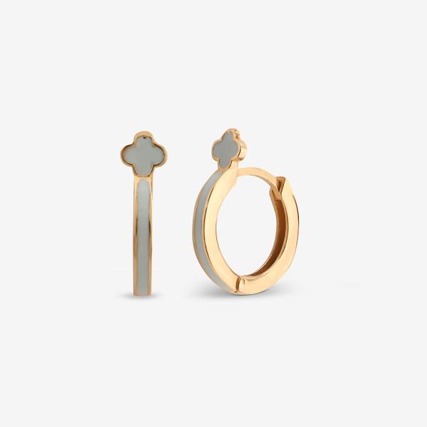گوشواره حلقه‌ای طلا کم اجرت 18 عیار زنانه با طرح ونکلیف آرپلز گلدم مدل E244006