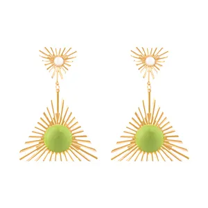 گوشواره میخی دخترانه مدل مثلثی کد 1063