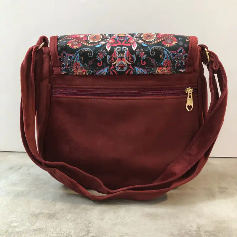 کیف دوشی زنانه مدل نورا