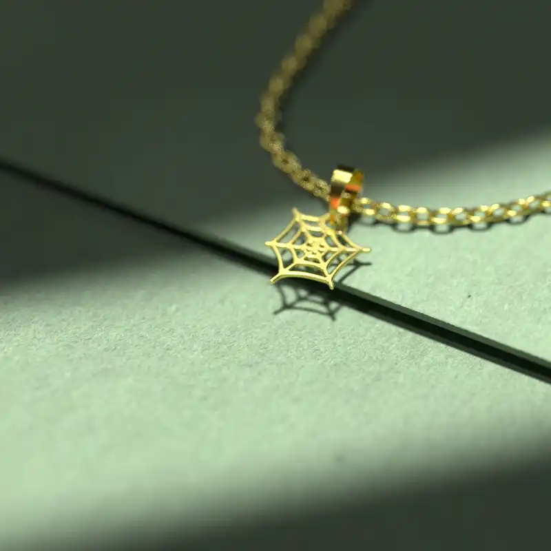 گردنبند طلا 18 عیار زنانه مدوپد مدل تار عنکبوت کد A3-1-1198