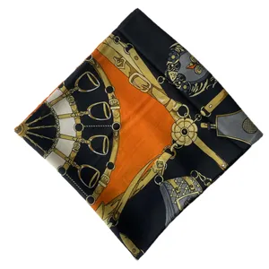 روسری زنانه مدل نخی طرح هوران