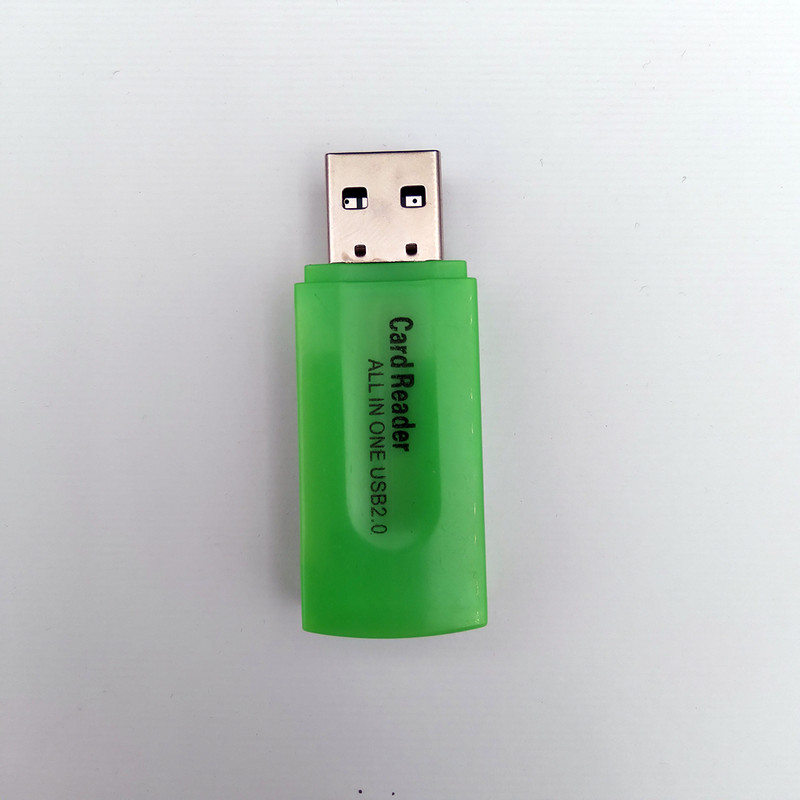کارت‌خوان مدل USB-R111