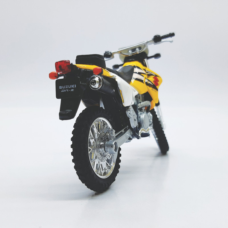 موتور بازی ولی مدل SUZUKI Z400S