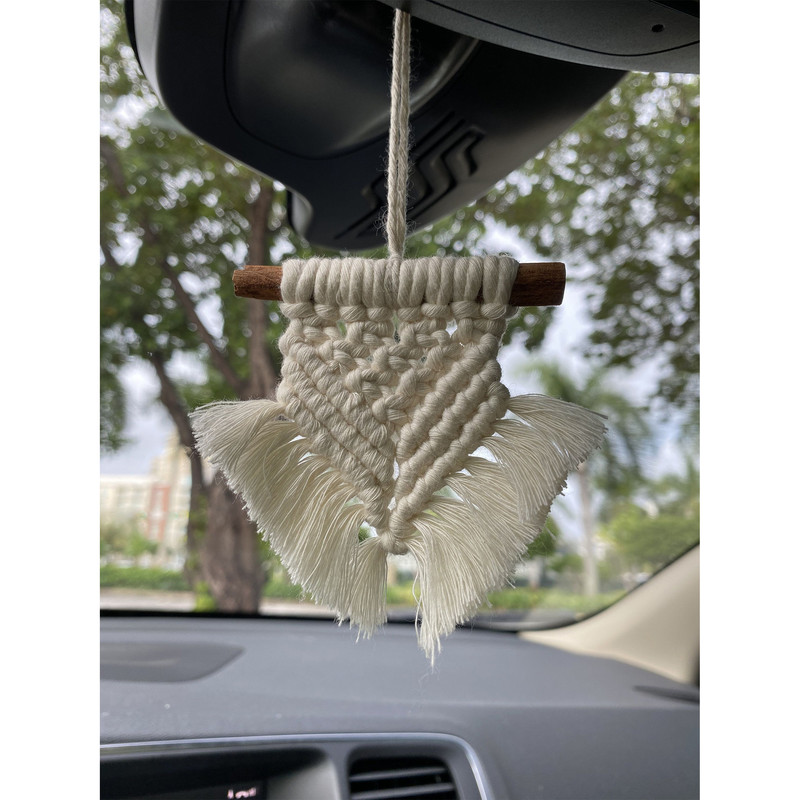 آویز خودرو طرح مکرومه کد CH001 آویز خودرو طرح مکرومه کد CH001