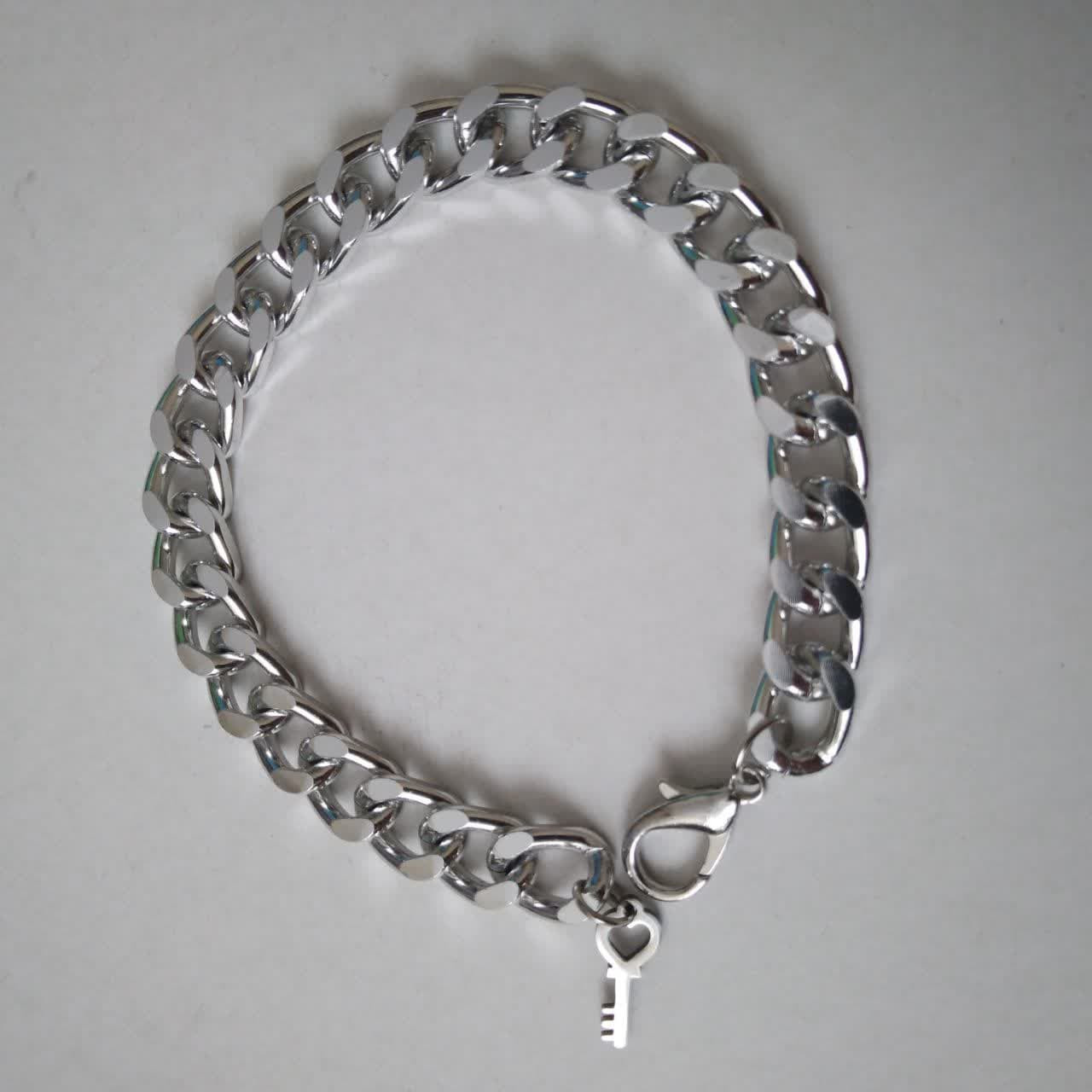 دستبند مدل زنجیری کلید