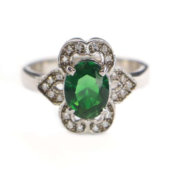 انگشتر نقره زنانه مدل اوال زمرد کد RS043