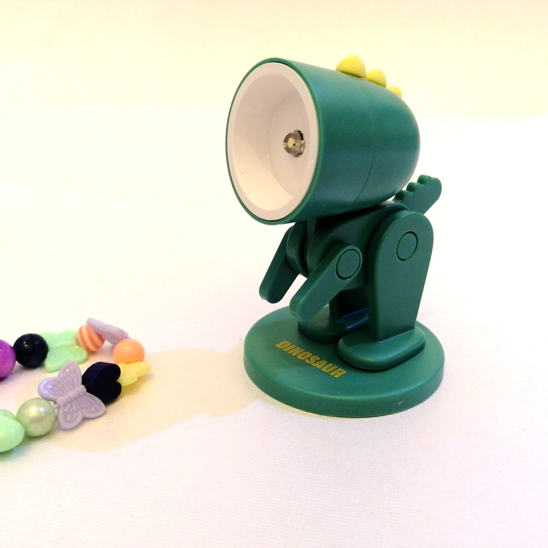 چراغ مطالعه مدل دایناسور