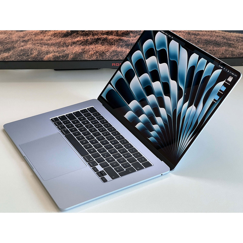 لپ‌تاپ اپل مدل MacBook Air MW1L3 2025 LLA با پردازنده Apple M4، رم 16GB، حافظه SSD با ظرفیت 256GB، نمایشگر 15.3 اینچ Retina، دارای نور پس‌زمینه کیبورد، حسگر اثر انگشت، سیستم‌عامل Apple Mac OS