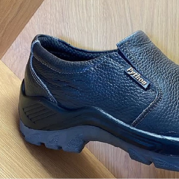 کفش ایمنی  مدل پیتون