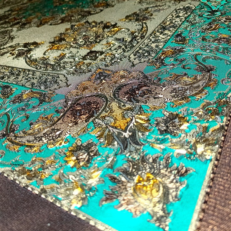 رومیزی طرح ترمه بهشتی مدل new desigen کد 2020