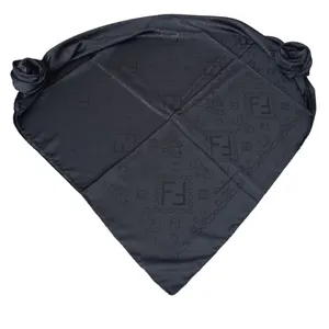 روسری زنانه فندی مدل نخی ابریشم مجلسی قواره بزرگ کد 26