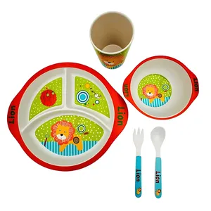 سرویس غذاخوری 5 تکه کودک مدل فیبر بامبو طرح شیر کوچولو