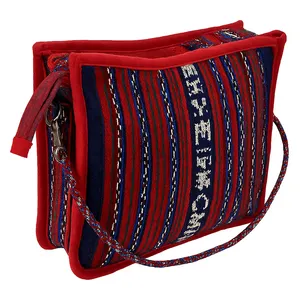 کیف دوشی دست دوز زنانه مدل جاجیم مخملی کد a11