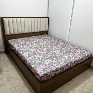 ملحفه ناتوسا مدل کشدار توسکا دو نفره سایز 180x200 سانتی متر