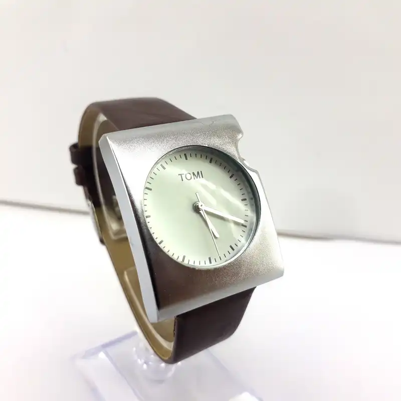 ساعت مچی عقربه ای کد 4040