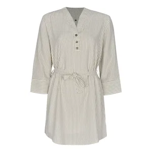 مانتو جلو بسته زنانه مدل 002