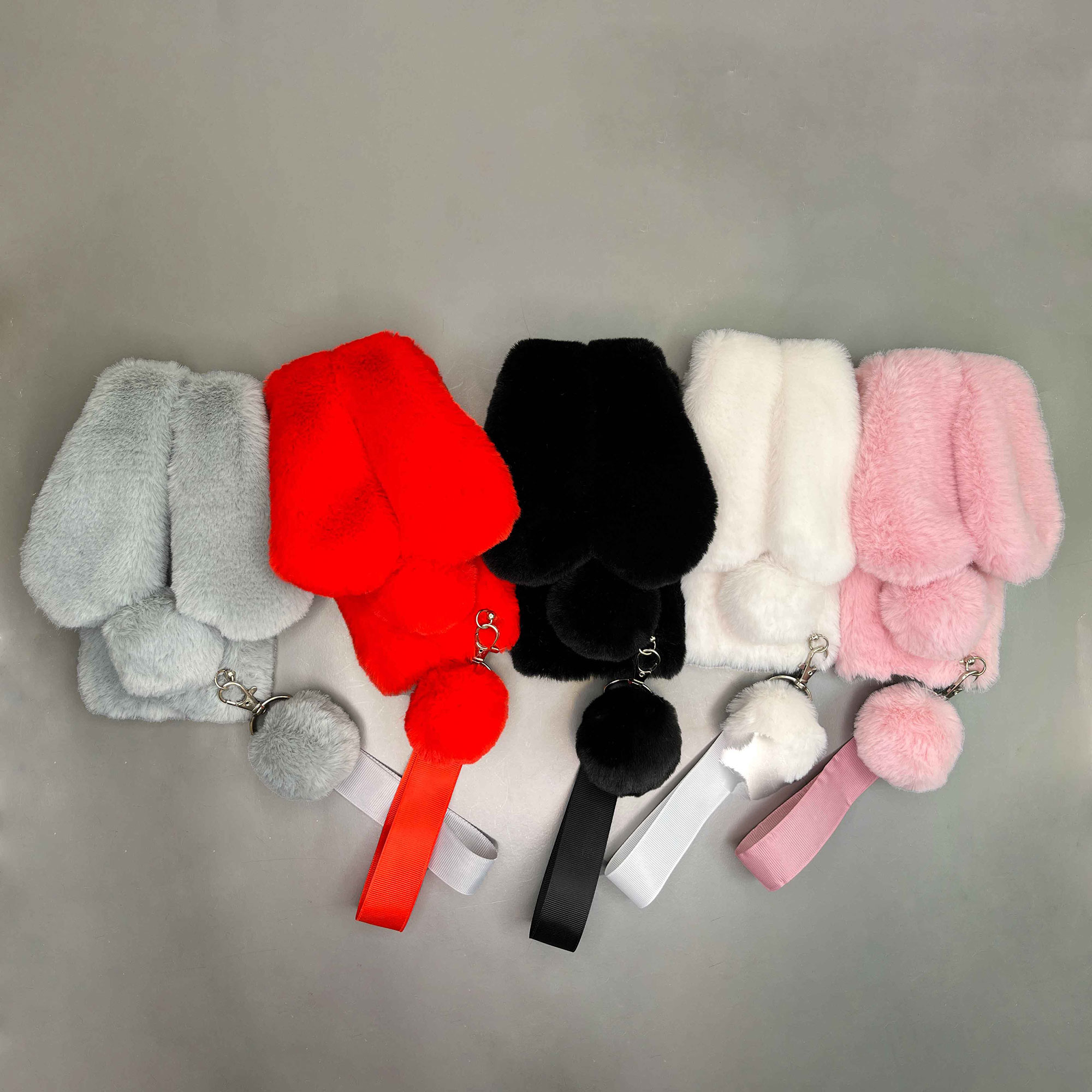 کاور مدل خرگوشی پشمالو مناسب برای گوشی موبایل سامسونگ Galaxy A6 به همراه بند