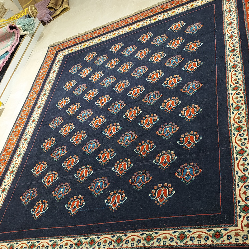 فرش دستبافت 6متری طرح لاله