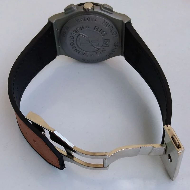 ساعت مچی عقربه‌ای مردانه  مدل تک موتور_toos_b09