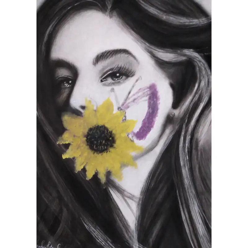 نقاشی سیاه قلم طرح دختر