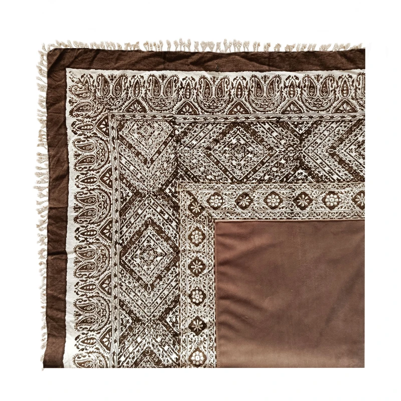 رومیزی مخمل مدل سنتی B100