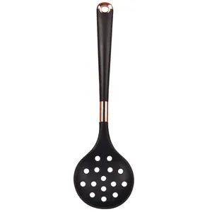 کفگیر مدل SF-0072