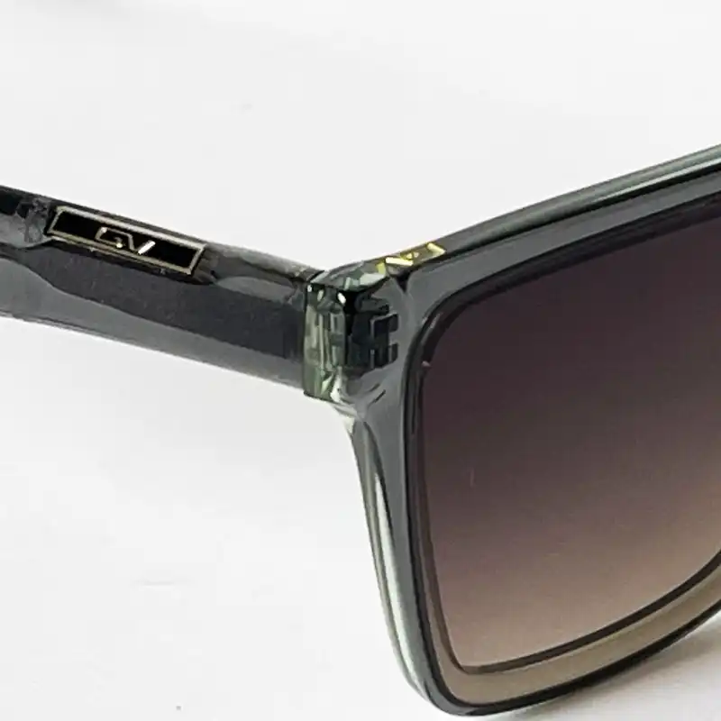 عینک آفتابی جورجیو ولنتی مدل 5224