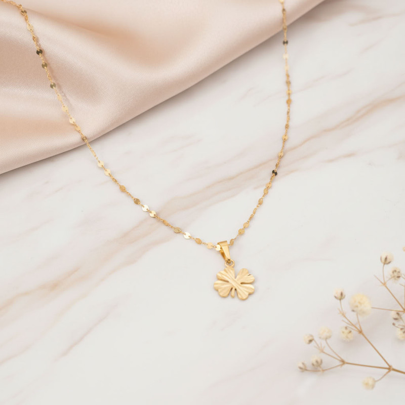 گردنبند طلا 18 عیار زنانه با زنجیر پولکی رضا گلد مدل شبدرِ تابان Clover