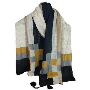 شال زنانه مدل منگوله دار بهاره 