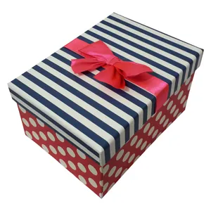 جعبه هدیه طرح راه راه کد 00100