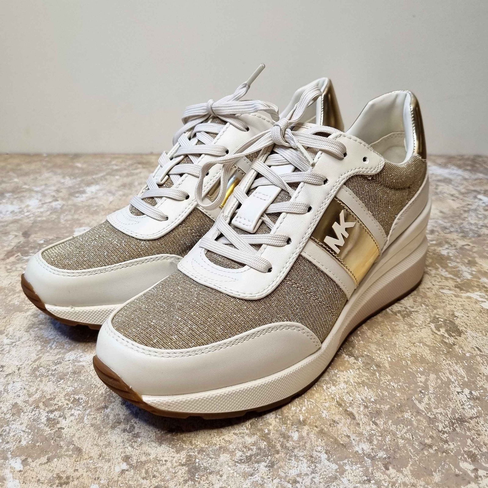 کفش روزمره زنانه مایکل کورس مدل Sneaker Mabel aus Kunstleder in Metallic- Optik und glitzerndem Mesh im Kettendesign -  - 6