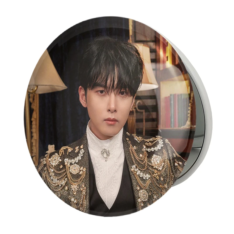 آینه جیبی خندالو طرح ریووک گروه سوپر جونیور Super Junior مدل تاشو کد 12195