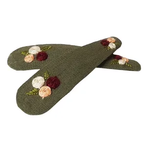 گیره مو دخترانه طرح تق تقی گلدوزی شده مدل RO-226 بسته دو عددی