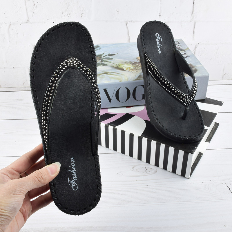 دمپایی لاانگشتی زنانه نیکتا مدل نگین دار BK.2860