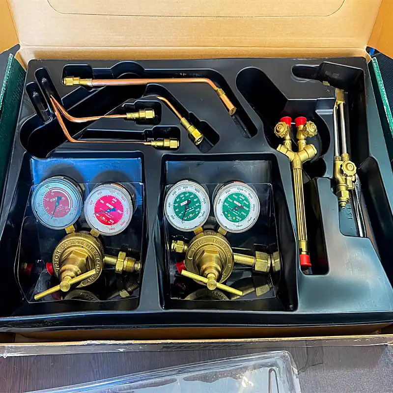 ابزار جوشکاری ویکتور کد VTR00369 مجموعه 10 عددی