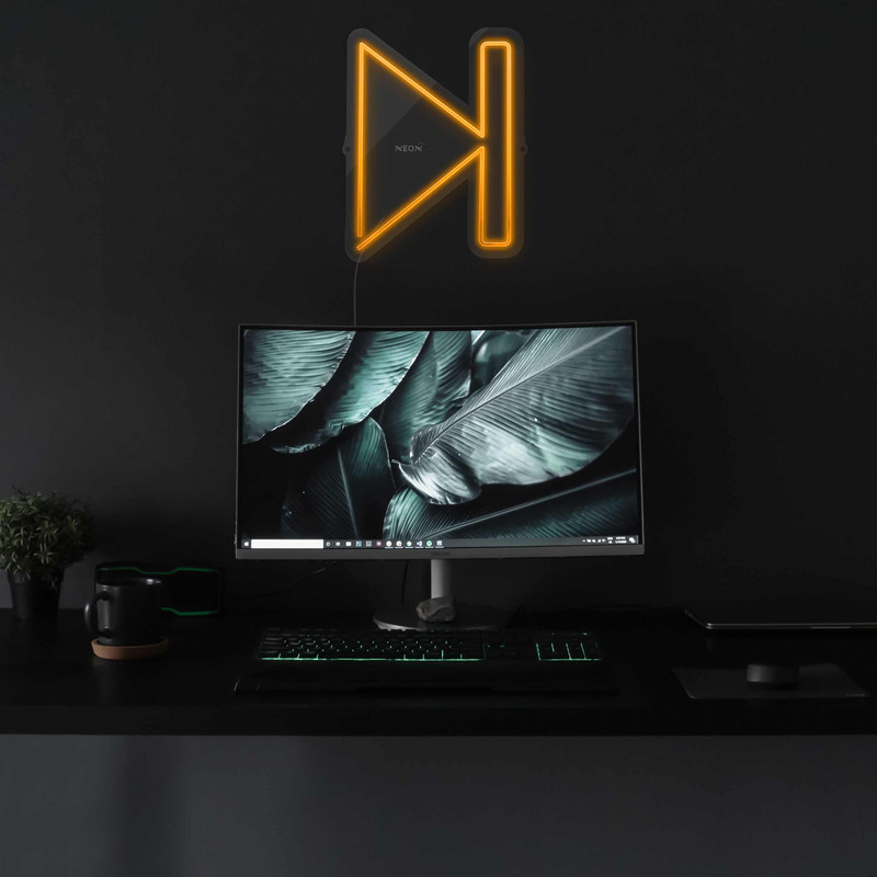 چراغ دیواری نئون دیزاین طرح Next_ORG