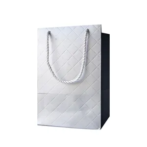 ساک هدیه مدل اسکوار کد 760 بسته 12 عددی