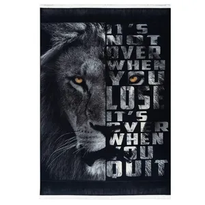 فرش ماشینی 700 شانه محتشم زمینه مشکی حاشیه مشکی مدل 25KN0000