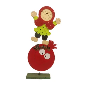 مجسمه مدل ننه سرما و انار فنری