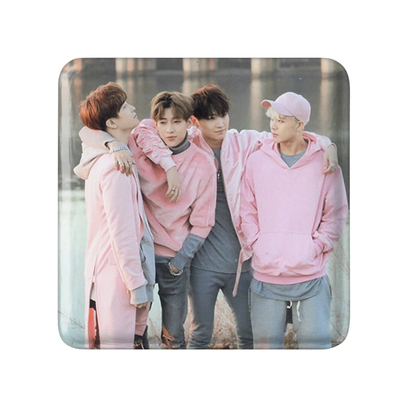 مگنت خندالو طرح گروه گات سون GOT7  مدل مربعی کد 21032