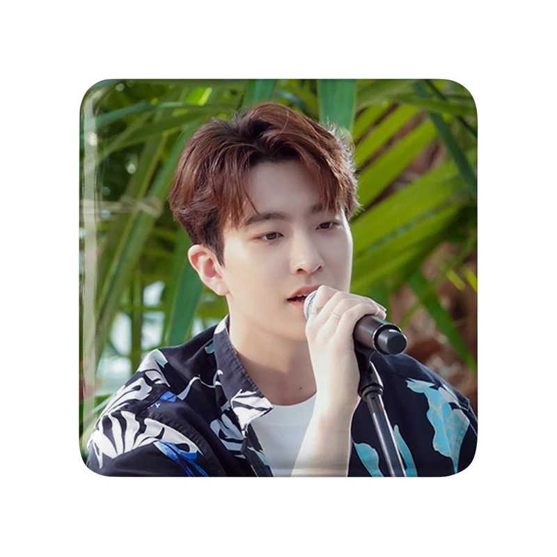 مگنت خندالو طرح یونگجه گروه گات سون GOT7  مدل مربعی کد 21004