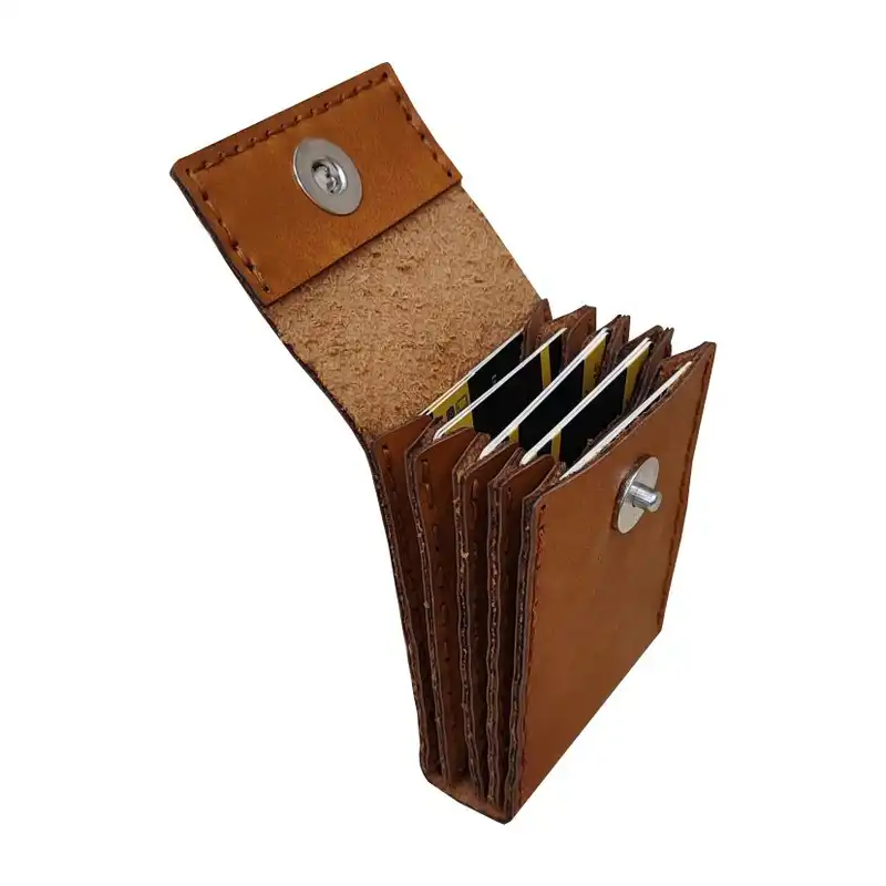 جاکارتی مدل آکاردئونی عمودی لئو 02