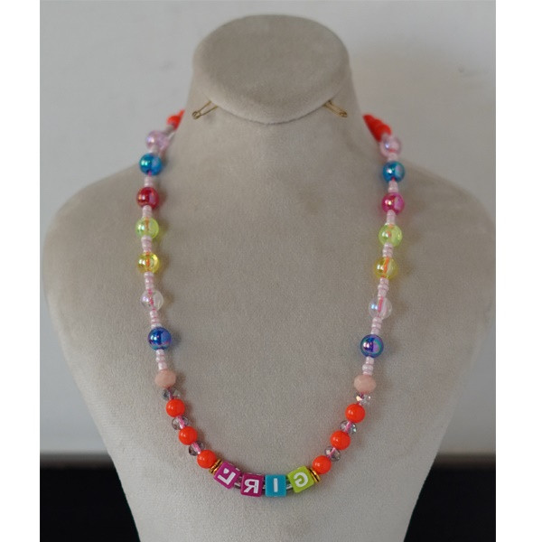 گردنبند دخترانه مدل دستساز طرح Girl گردنبند دخترانه مدل دستساز طرح Girl