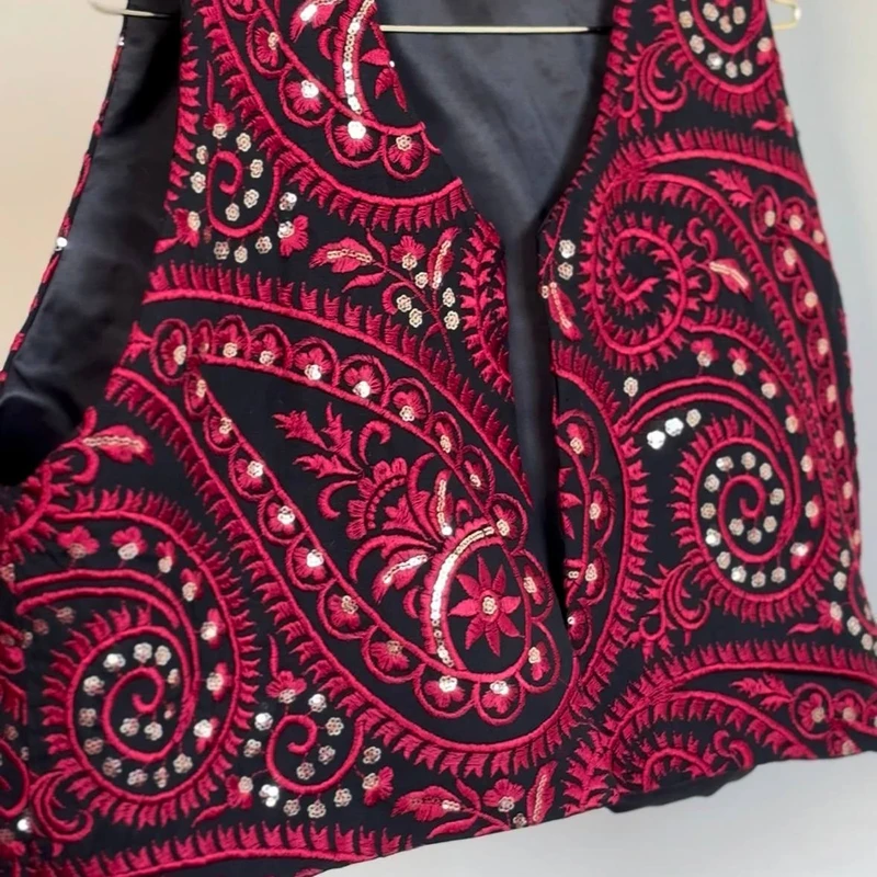 عکس شماره 3 : جلیقه رسمی زنانه مدل یلدایی mz042