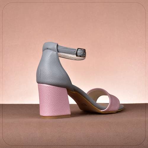 صندل زنانه دنیای مارک مدل کارن