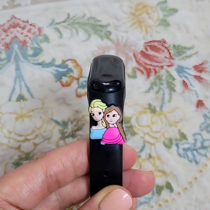 ساعت مچی دیجیتال بچه‌گانه طرح السا و آنا