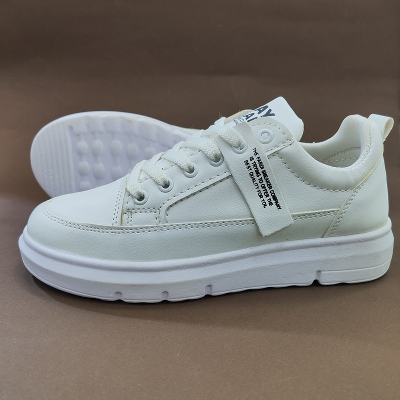 کفش روزمره زنانه مدل 2025