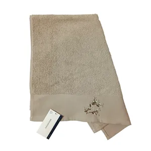 حوله انگلیش هوم مدل  Kokkina سایز 50x70 سانتی متر