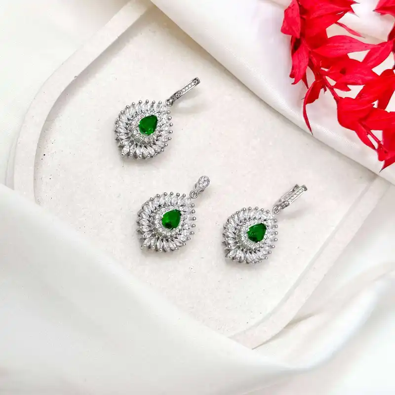 نیم ست نقره زنانه مدل سلطنتی زمرد BARF101